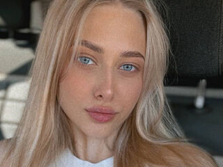 ChristyMarshall's Live official Profile Image
